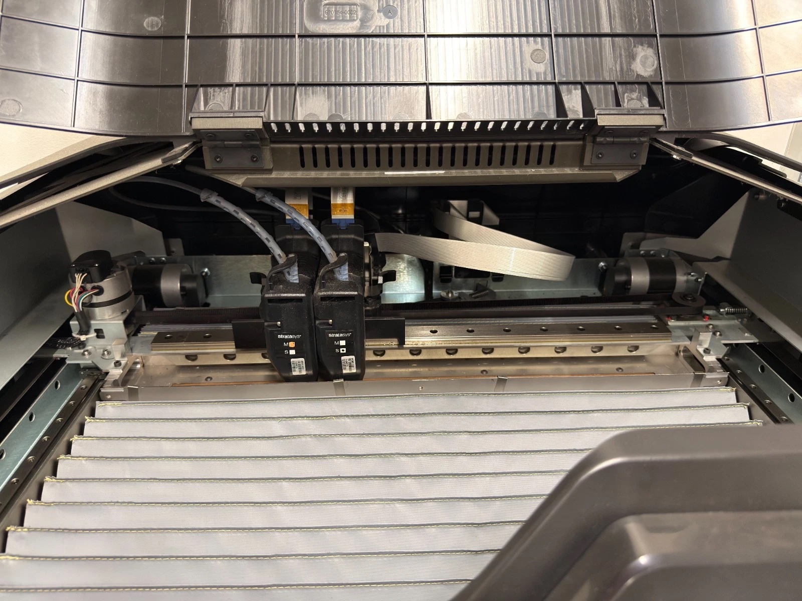 The original F170 gantry and folding thermal shield